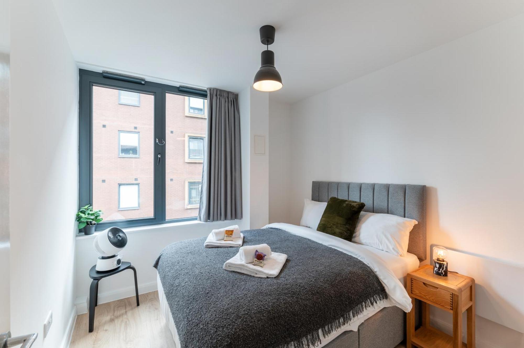 123 Queen Street - Crowd Luxury Apartment