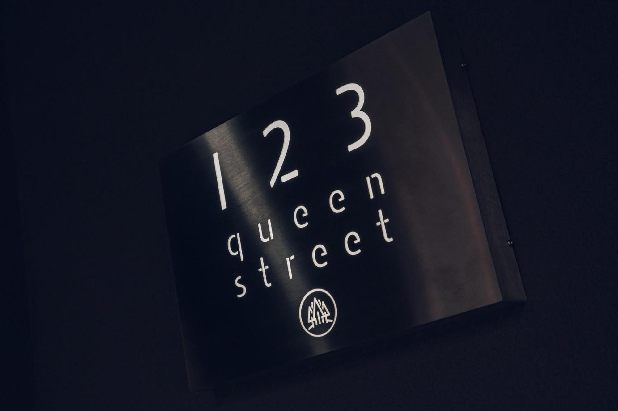Apartment 123 Queen Street - Crowd Luxury