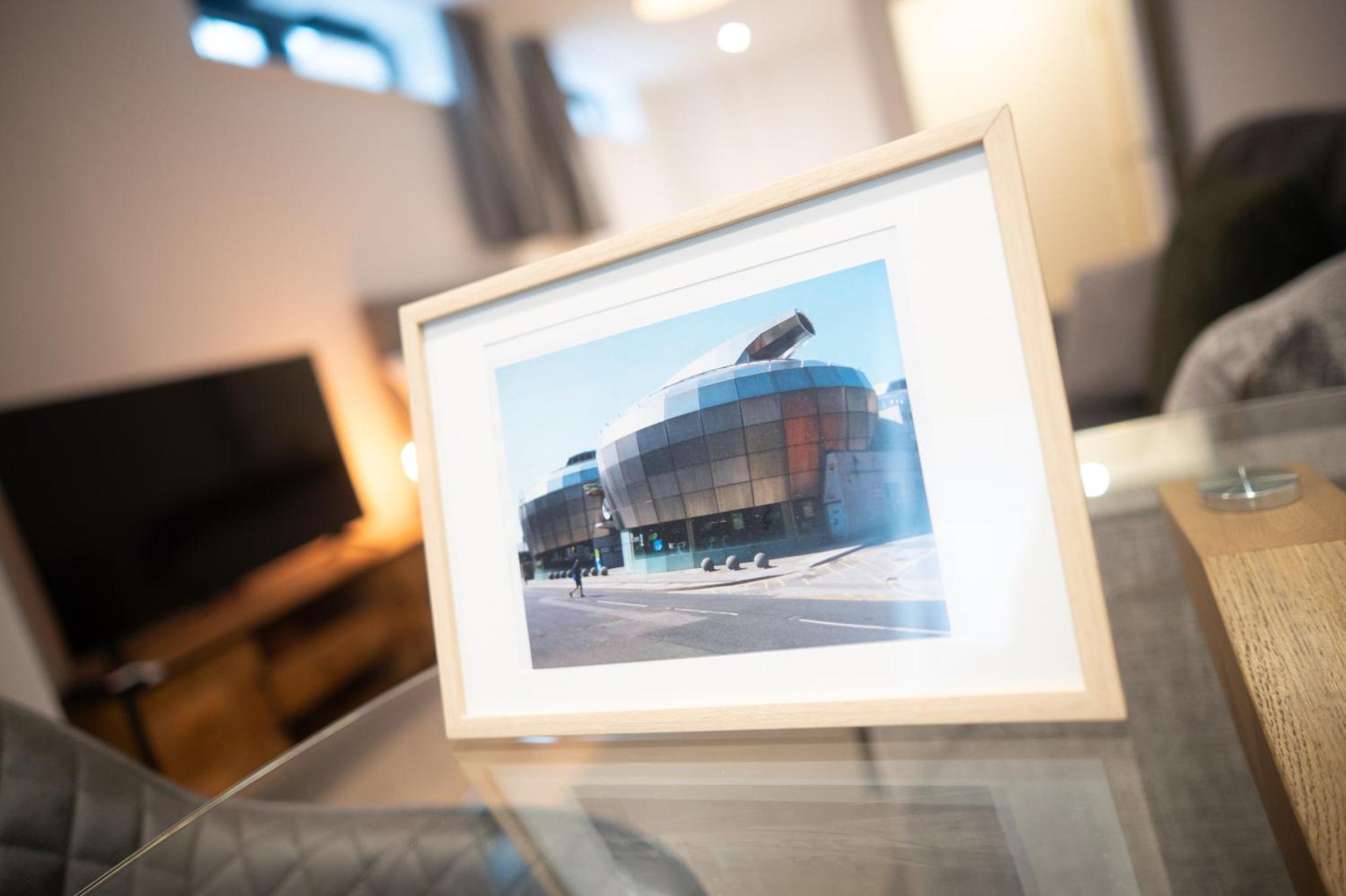 123 Queen Street - Crowd Luxury Apartment Sheffield